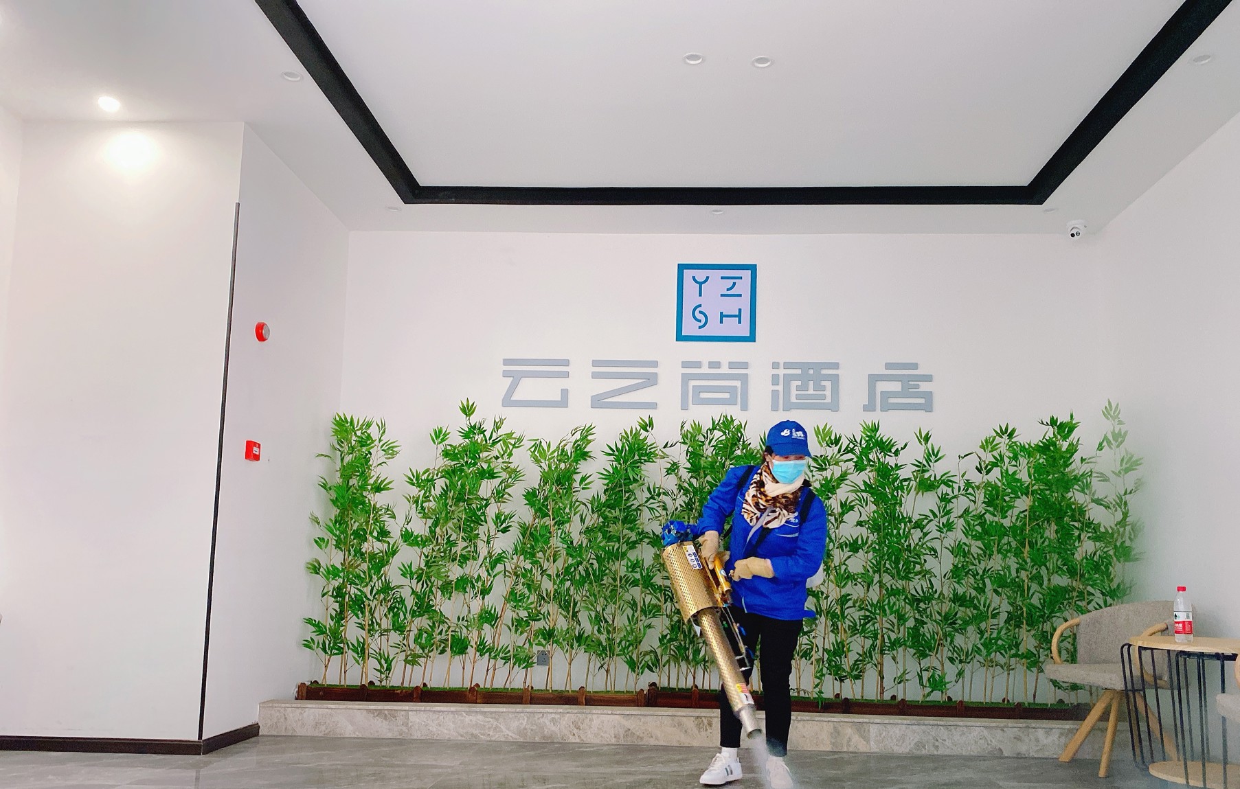 Yunzhishang Hotel (Weishan Ancient City Railway Station Store) 3*