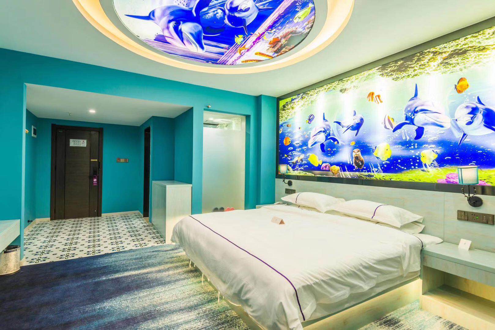 Yunzhishang Hotel (Weishan Ancient City Railway Station Store) 3*