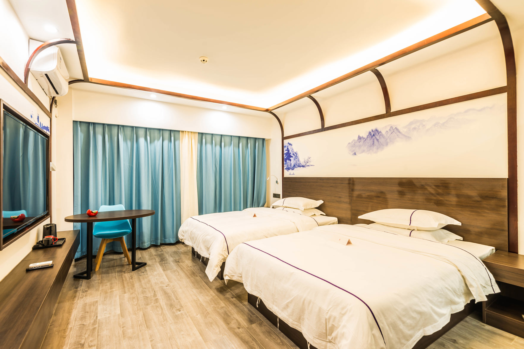 Yunzhishang Hotel (Weishan Ancient City Railway Station Store) 3*