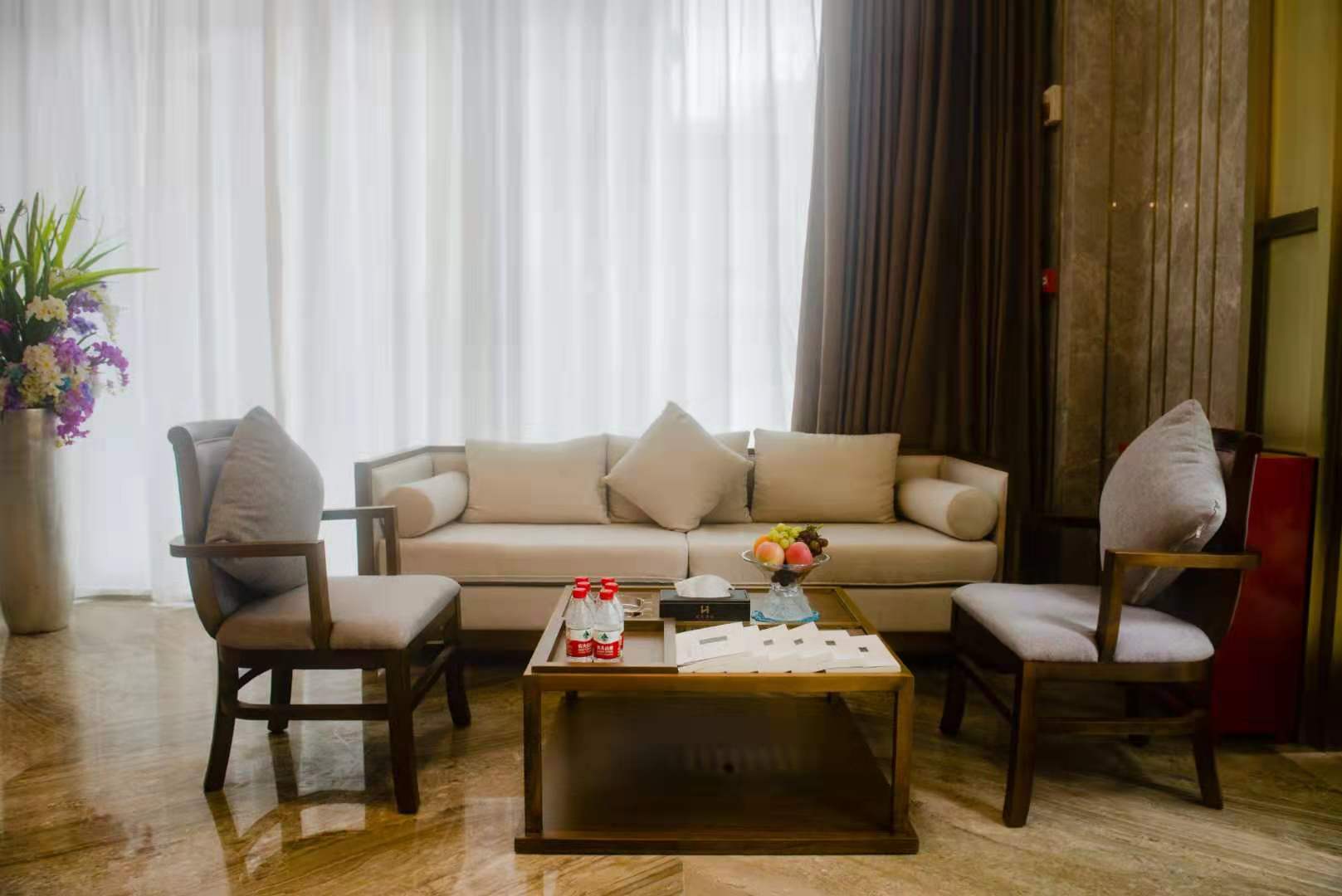 Junhui Hotel (Chongqing Shizhu the high-speed rail Store) 3*