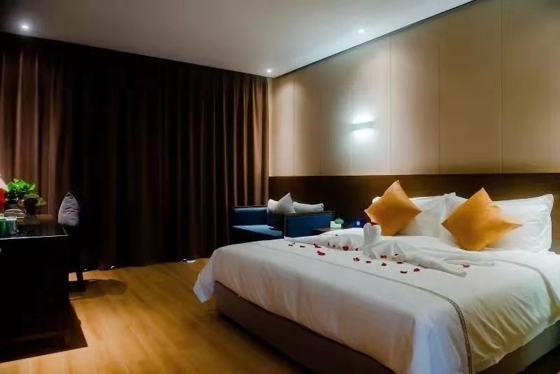 Junhui Hotel (Chongqing Shizhu the high-speed rail Store) 3*