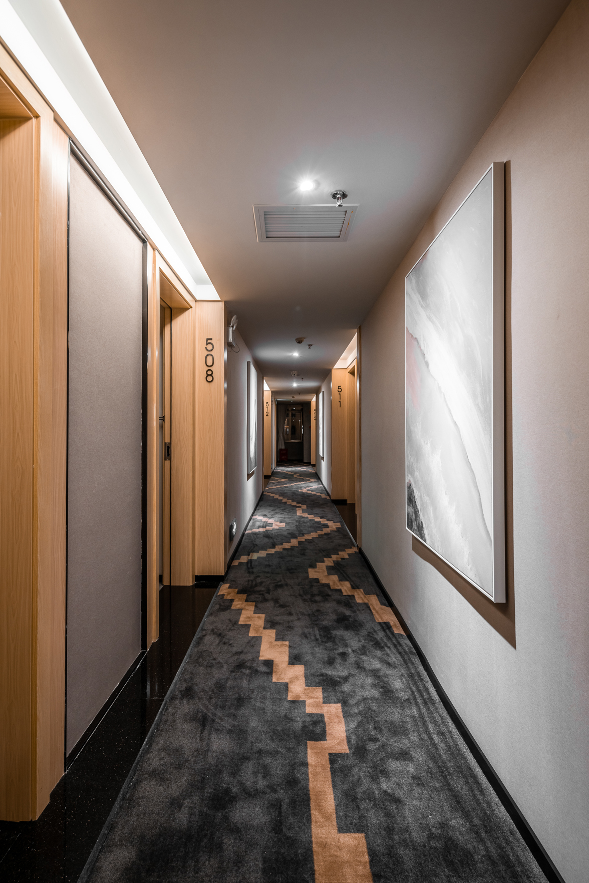 Fenglin Wan S Hotel (Haikou High-speed Railway East Station School of Politics and Law) 2*