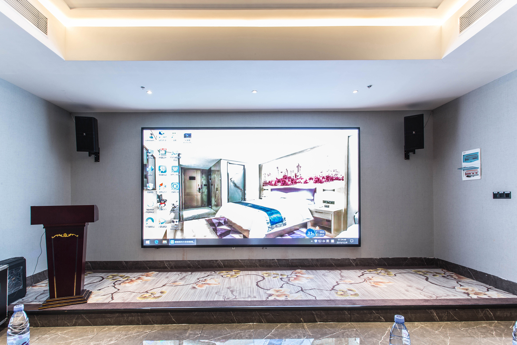 Yizhe Hotel (Nanning Dashatian Jianshe Road Subway Station Store) 2*