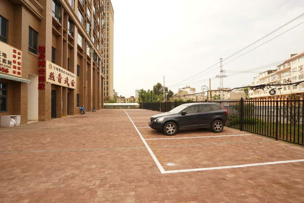 GreenTree Inn Kumming East Bus Terminal Flower City Hotel 2*