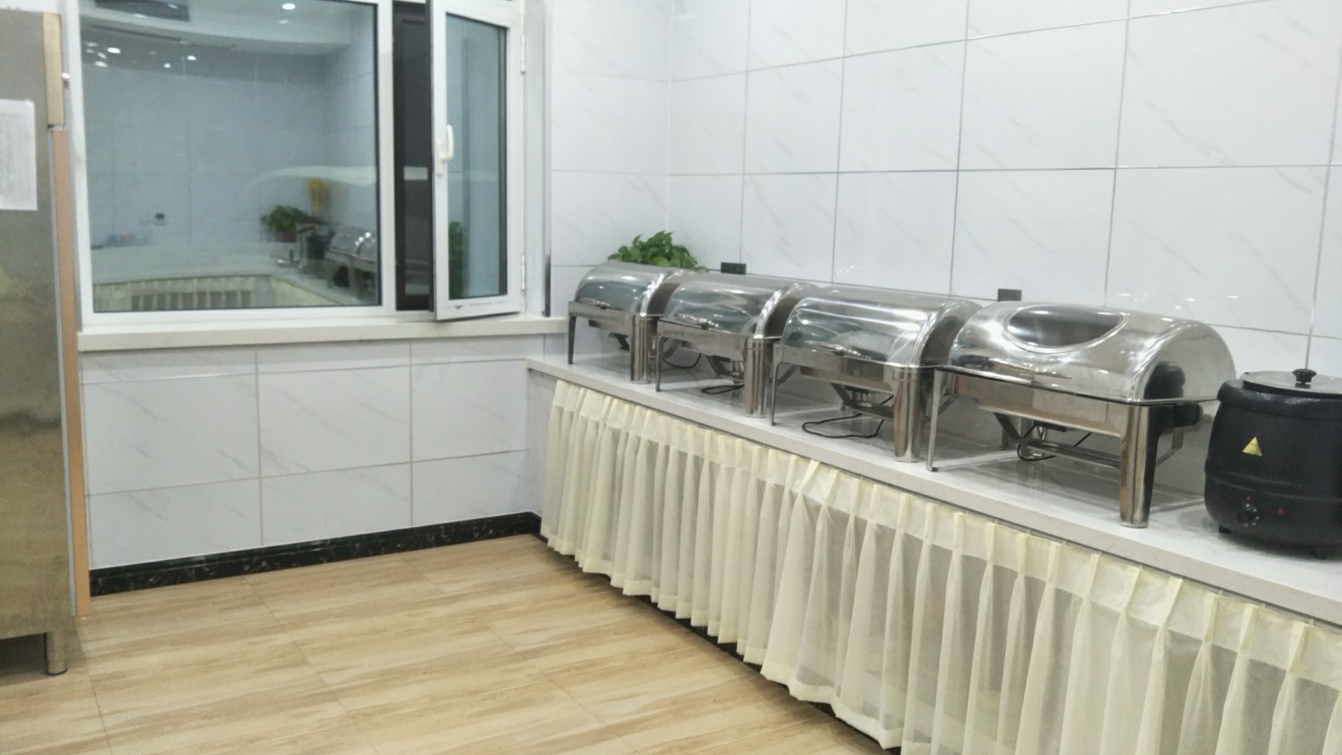 GreenTree Inn (Zhengding Ancient City) 2*