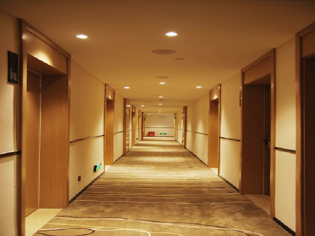 City Cheerful Hotel (Nanzhang Railway Station Shuijing Plaza) 2*
