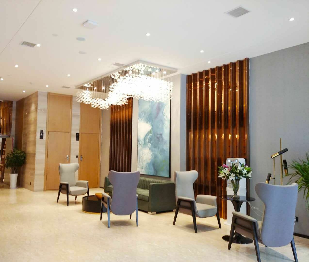 City Cheerful Hotel (Nanzhang Railway Station Shuijing Plaza) 2*