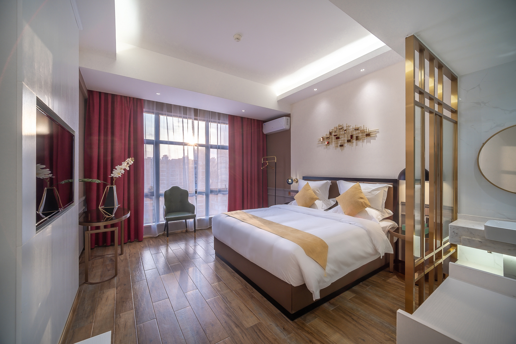 Arc de Triomphe Hotel 3*