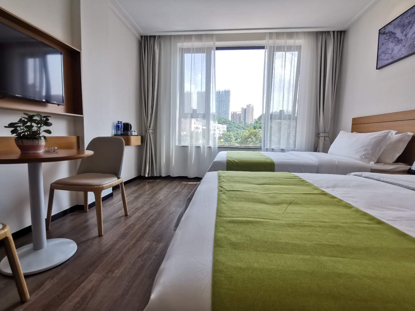Aichen Times Hotel 2*