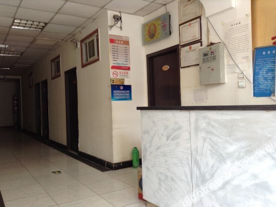 Junyi Hotel(Beijing Tongzhou Road Luhe Hospital Branch) 2*