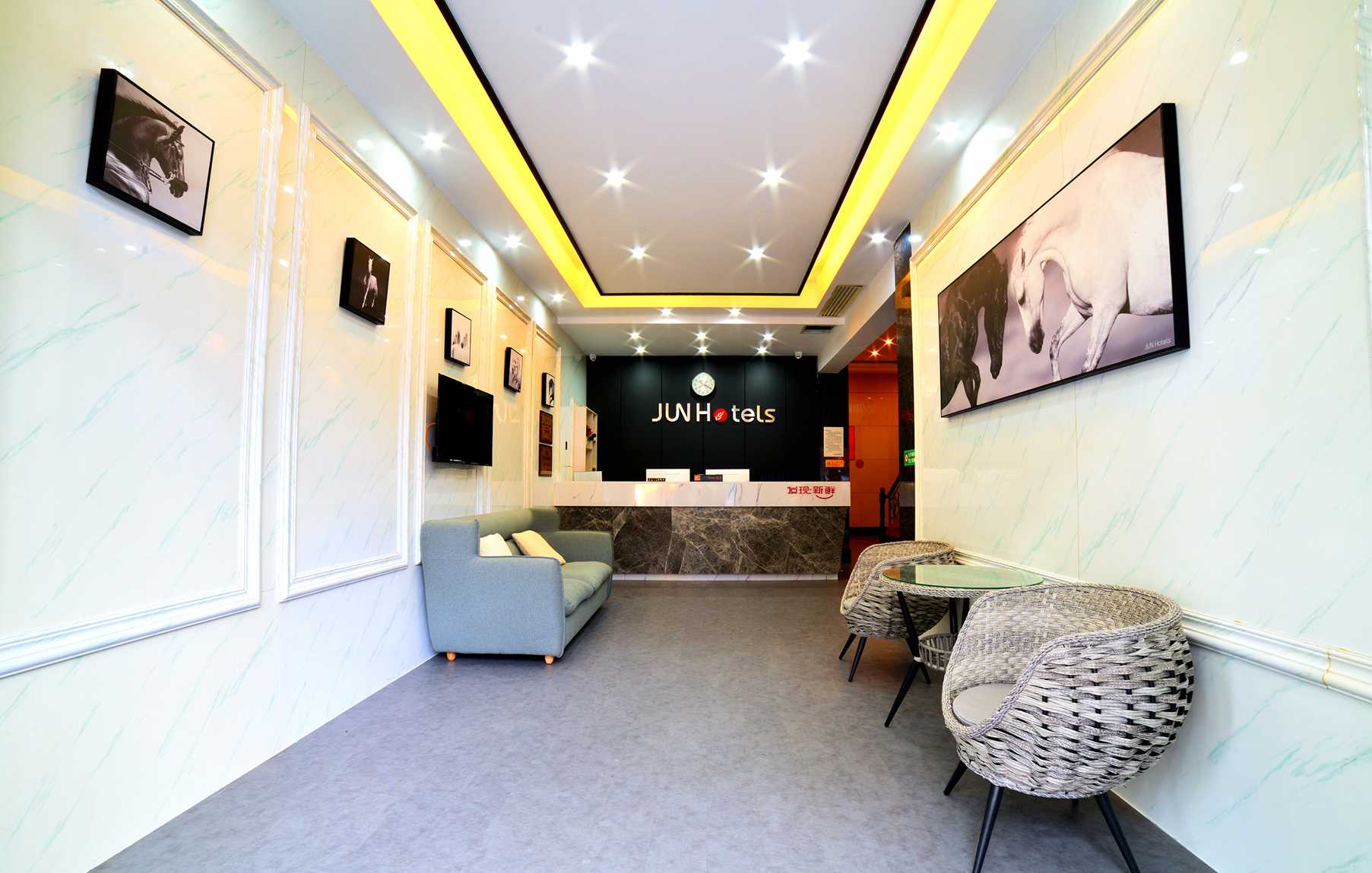 Junyi Hotel Chain (Xupu Pedestrian Street Branch) 2*