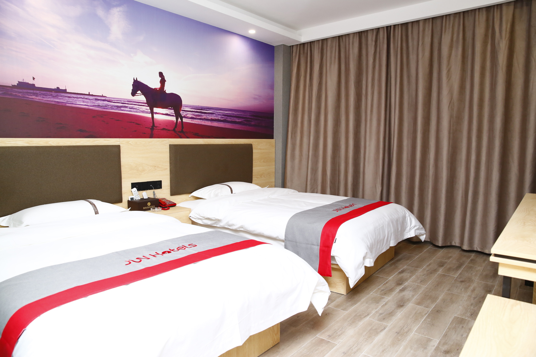 Junyi Chain Hotel (Fangchenggang High-speed Railway North Station Store) 2*