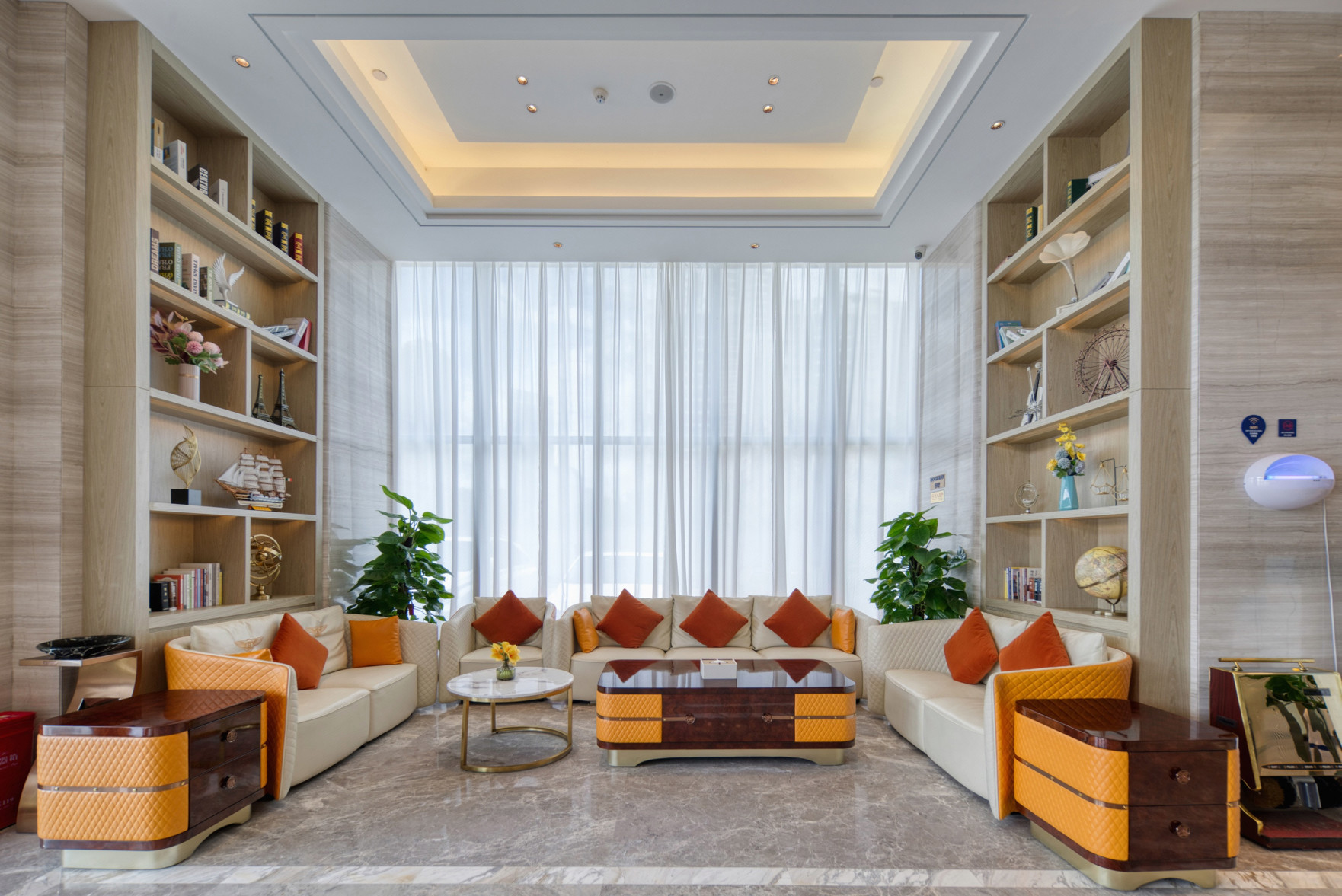 Kyriad Marvelous Hotel (Fangchenggang Administration Center, High Speed Railway Station) 3*