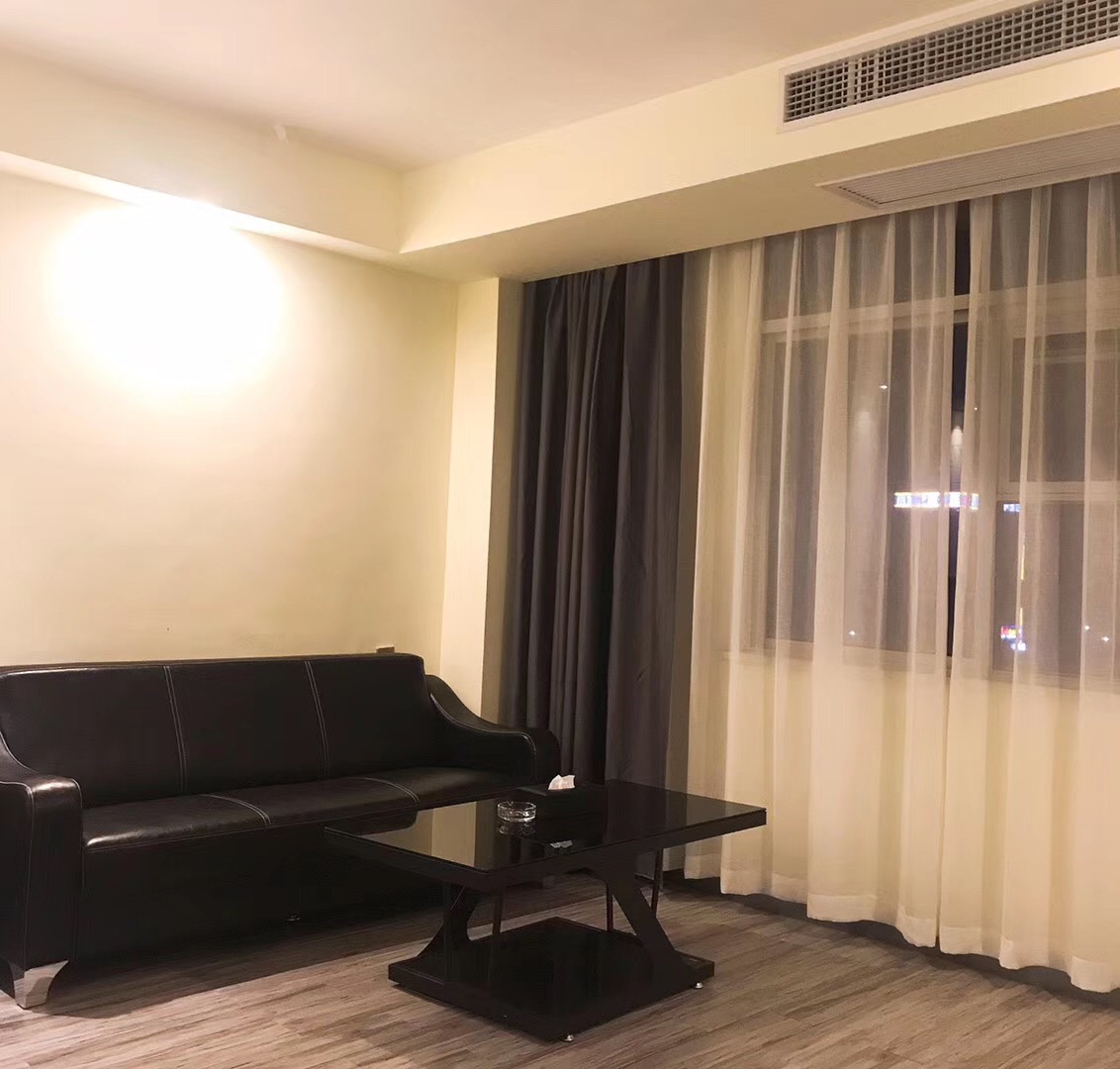 Borrman Hotel (Fangchenggang Qisha) 3*