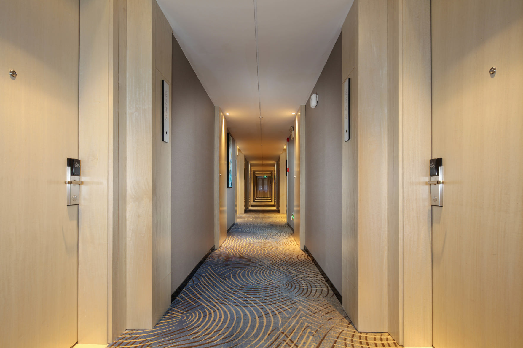 Echarm Hotel (Mile) 3*