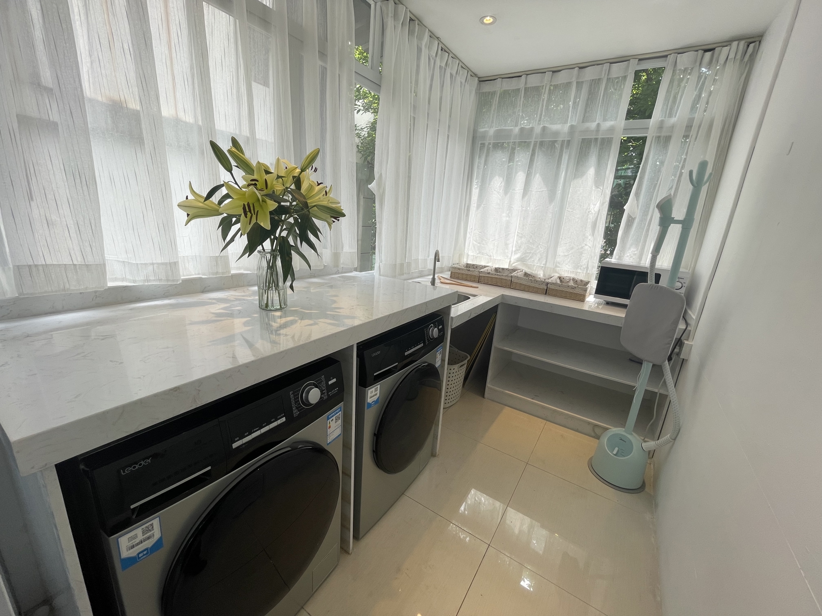 Boman Hotel (Beijing Road Pedestrian Street, Gongyuanqian Metro Station) 2*