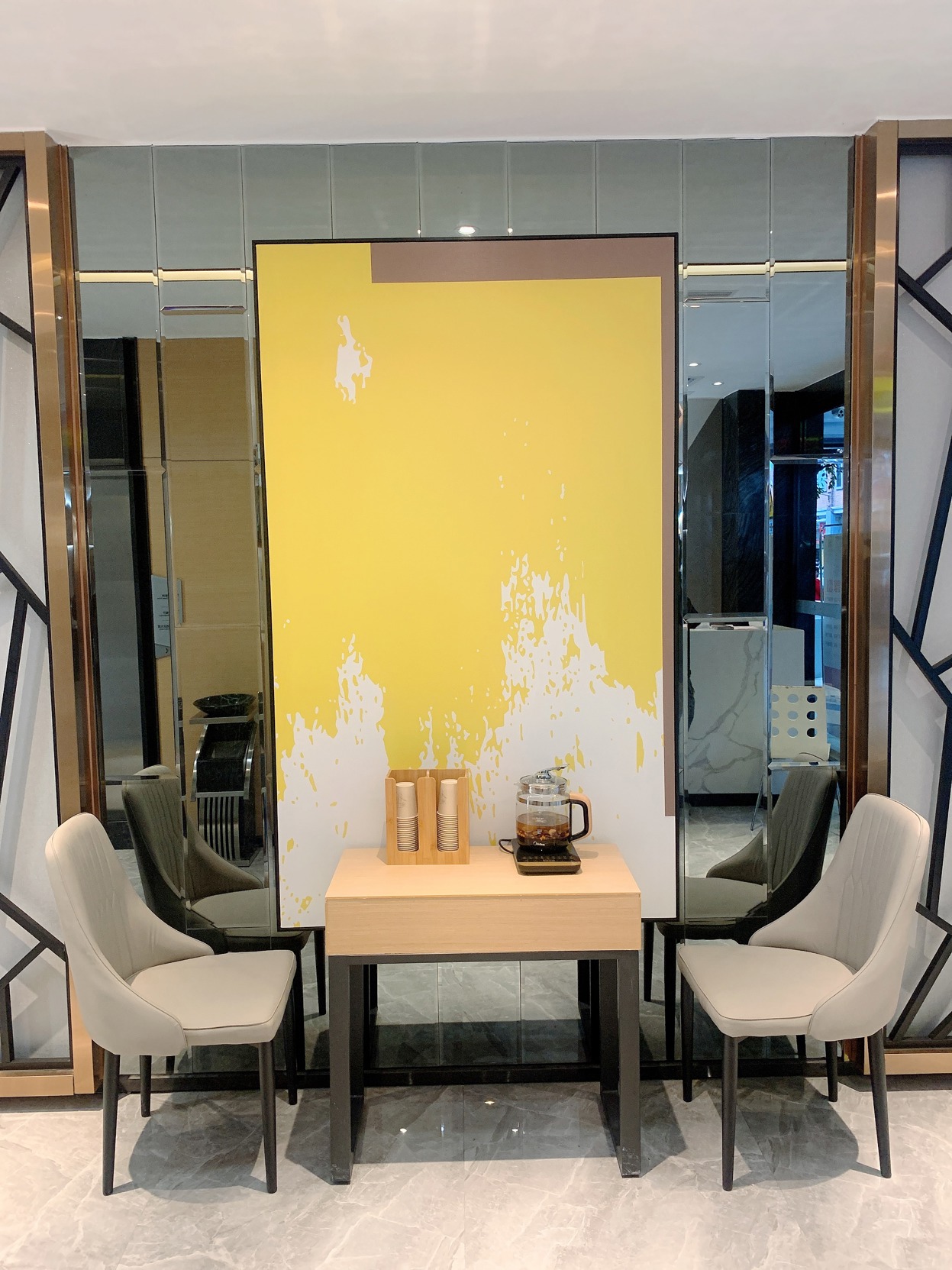 Boman Hotel (Beijing Road Pedestrian Street, Gongyuanqian Metro Station) 2*