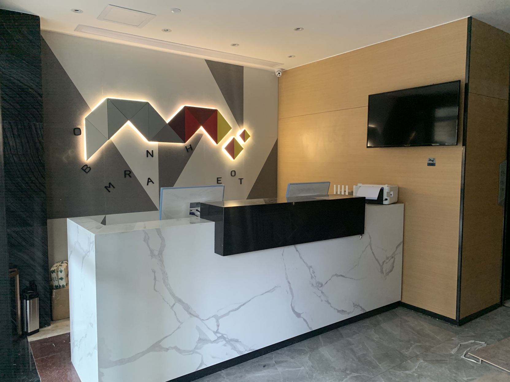 Boman Hotel (Beijing Road Pedestrian Street, Gongyuanqian Metro Station) 2*