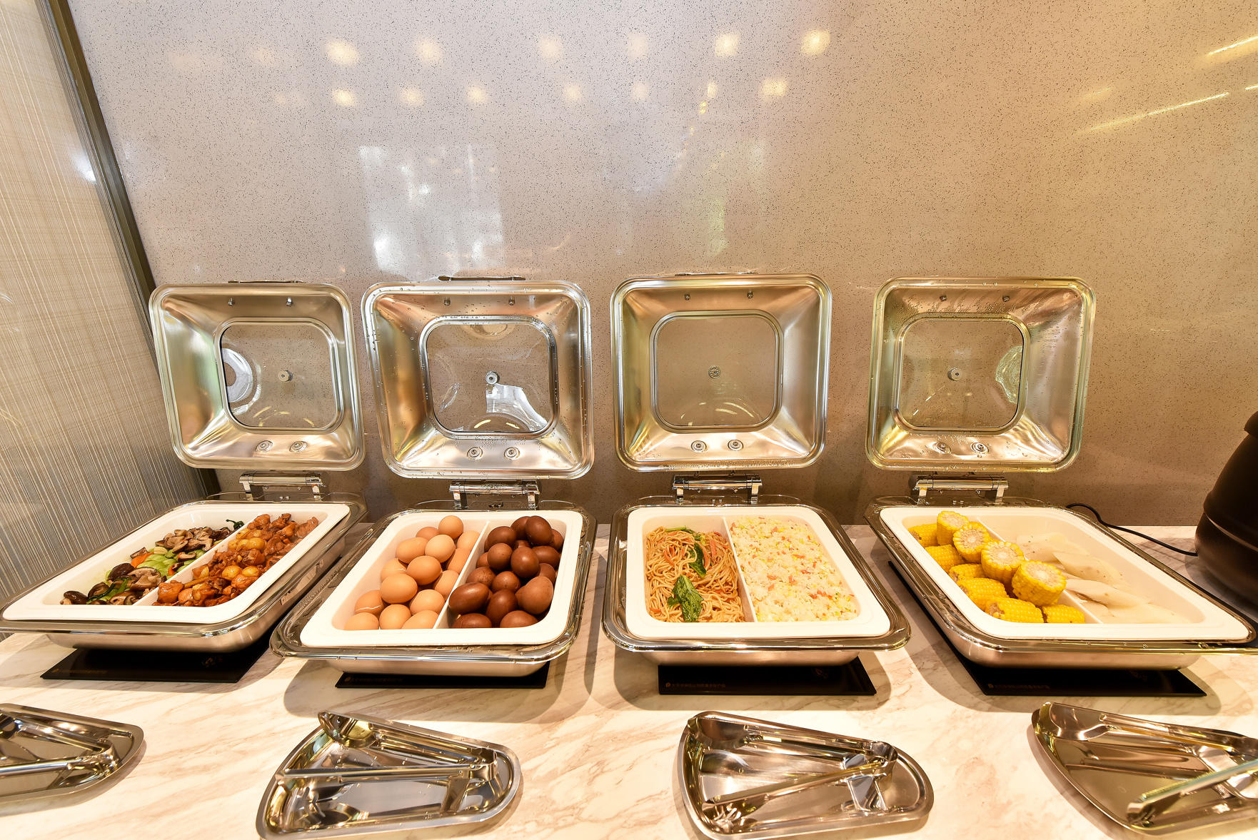 Shenyang Tiexi Plaza Vientiane Hui Atour Light Hotel 3*