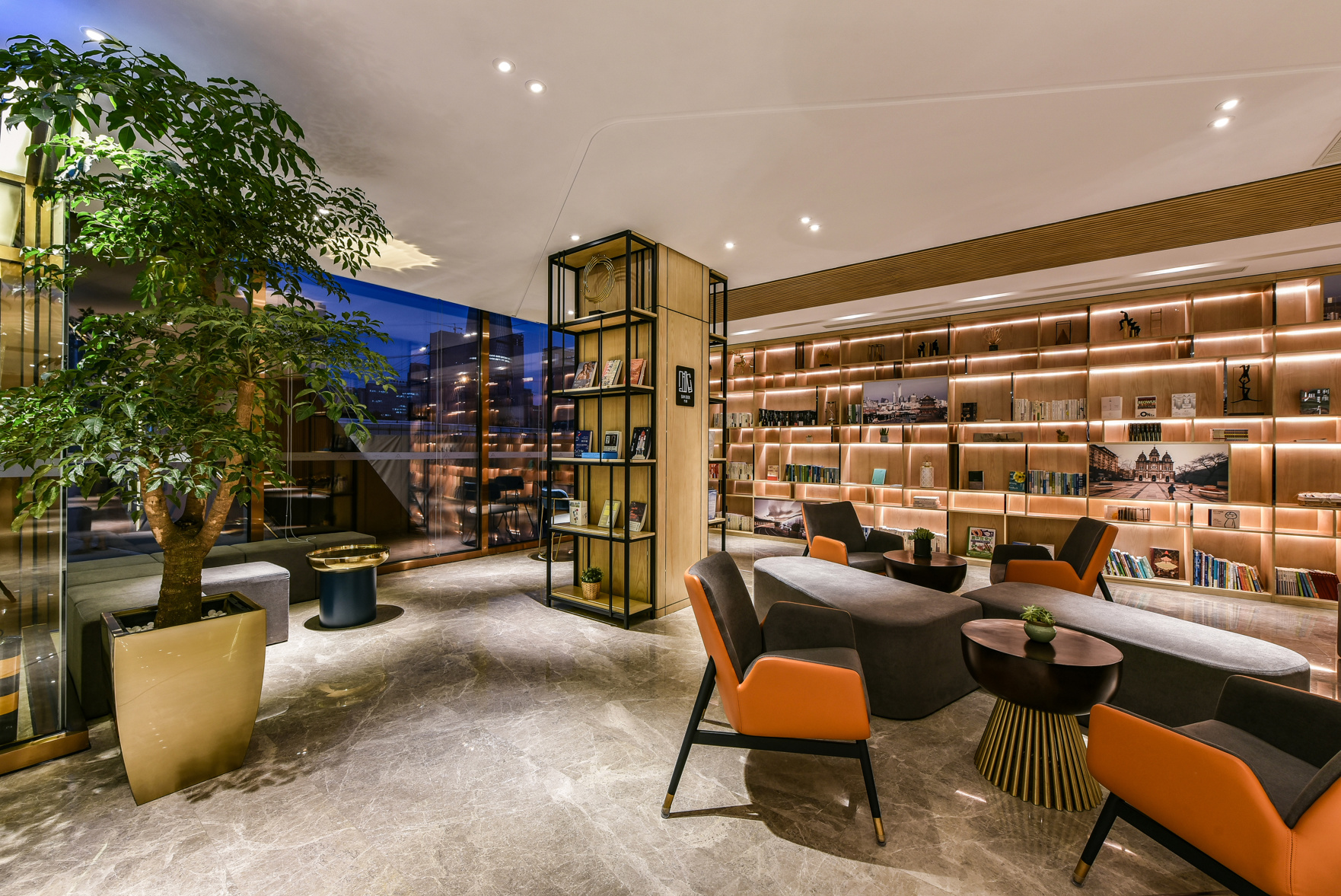 Atour Hotel Beijing Lize Business District City Terminal 4*