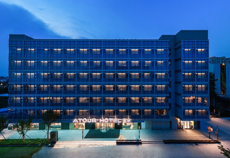 Atour Hotel (Shenzhen Bao'an International Convention and Exhibition Center) 4*