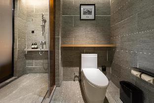 Atour Hotel (Shenzhen International Convention and Exhibition Center, Fengtang Avenue) 4*