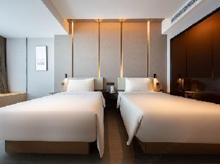 Atour Hotel (Shenzhen International Convention and Exhibition Center, Fengtang Avenue) 4*