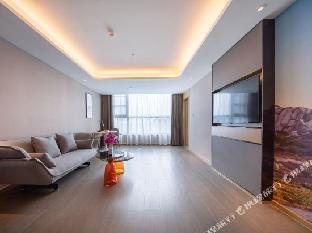 Atour Hotel (Shenzhen International Convention and Exhibition Center, Fengtang Avenue) 4*