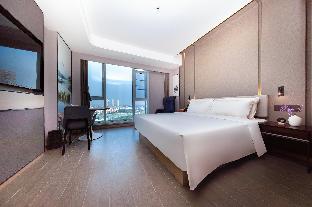 Atour Hotel(Wuhan Zhuankou Dongfeng Avenue Sports Center Store) 4*