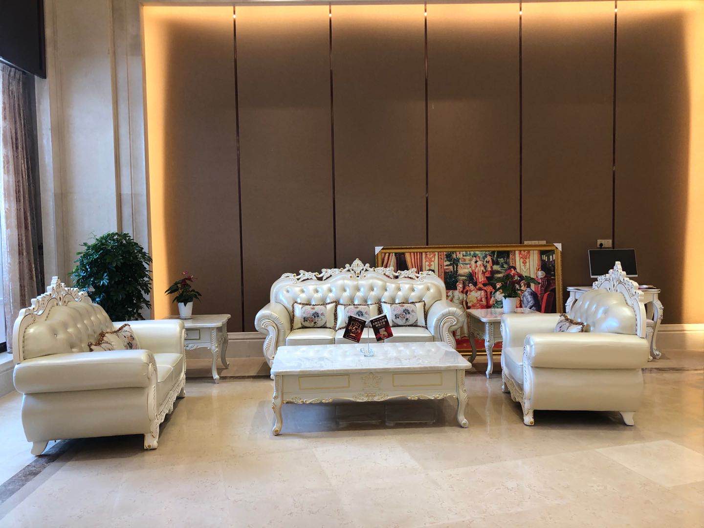 Vienna International Hotel 3*