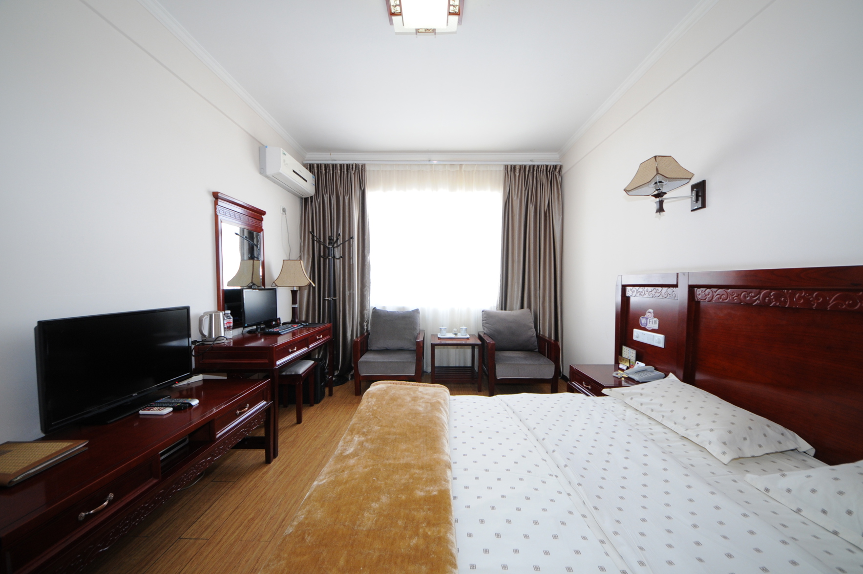 Hong Gu Hotel 3*