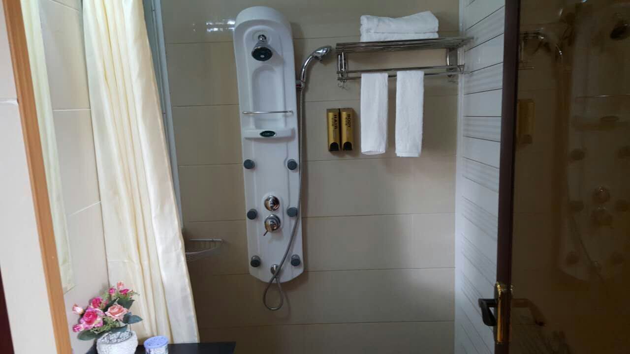 Hong Gu Hotel 3*