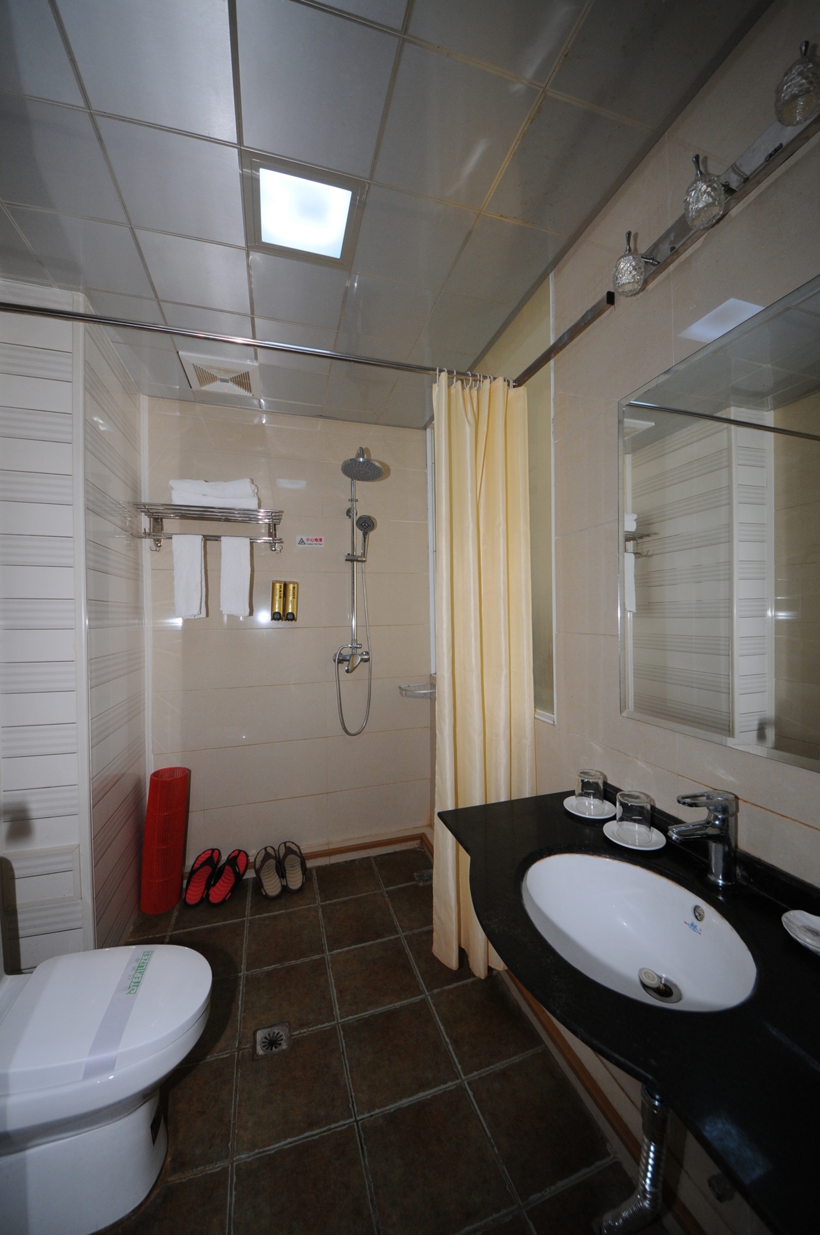 Hong Gu Hotel 3*