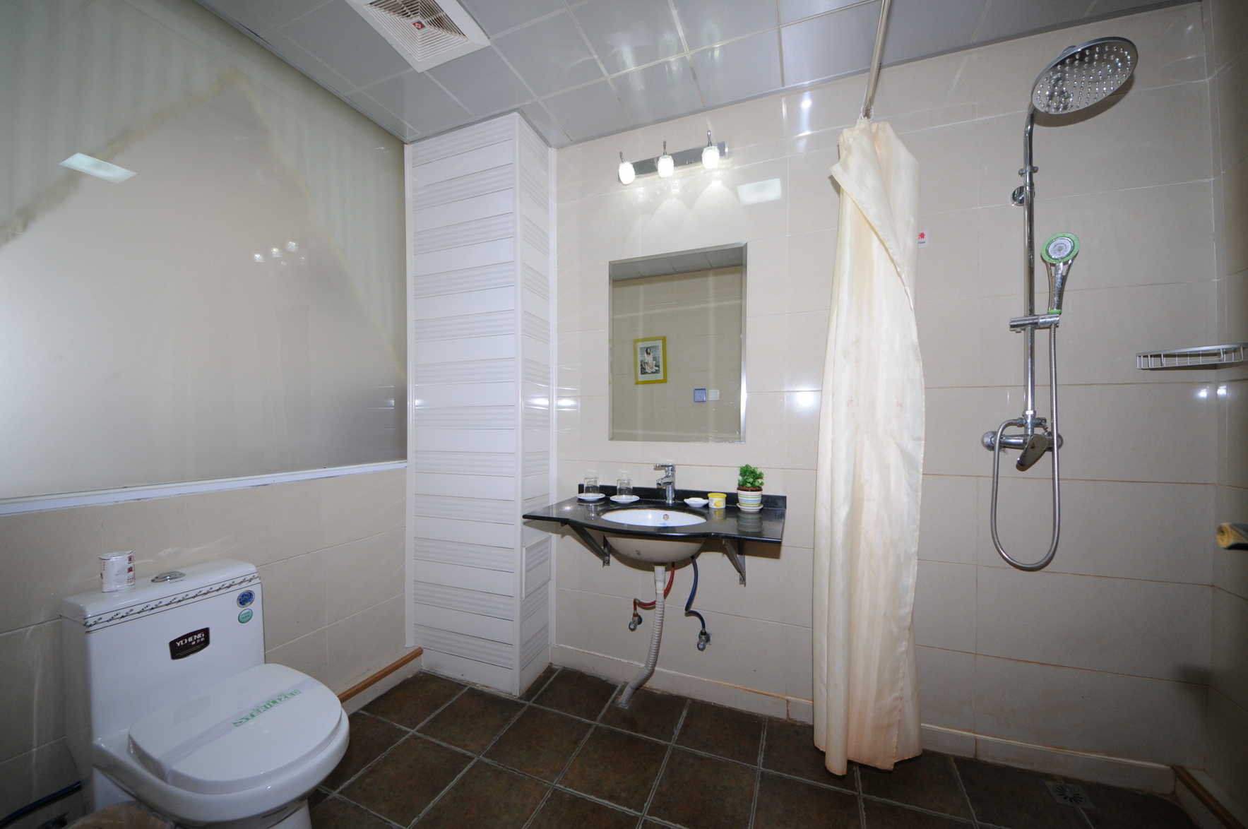 Hong Gu Hotel 3*