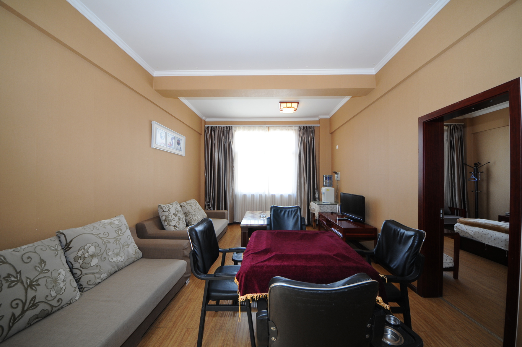 Hong Gu Hotel 3*