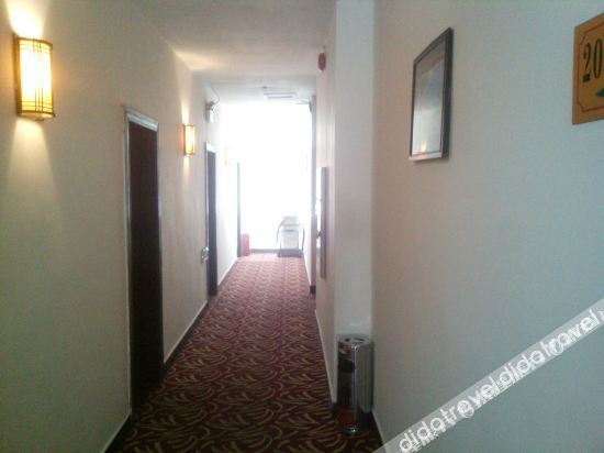 Jiangmen Huilong Hotel 2*
