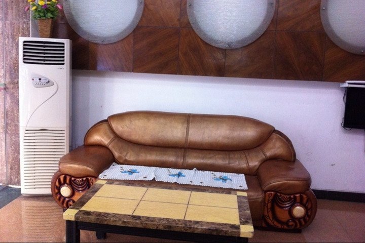 Jiangmen Huilong Hotel 2*