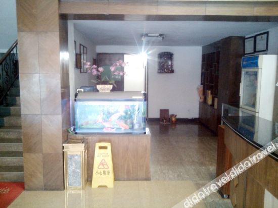Jiangmen Huilong Hotel 2*