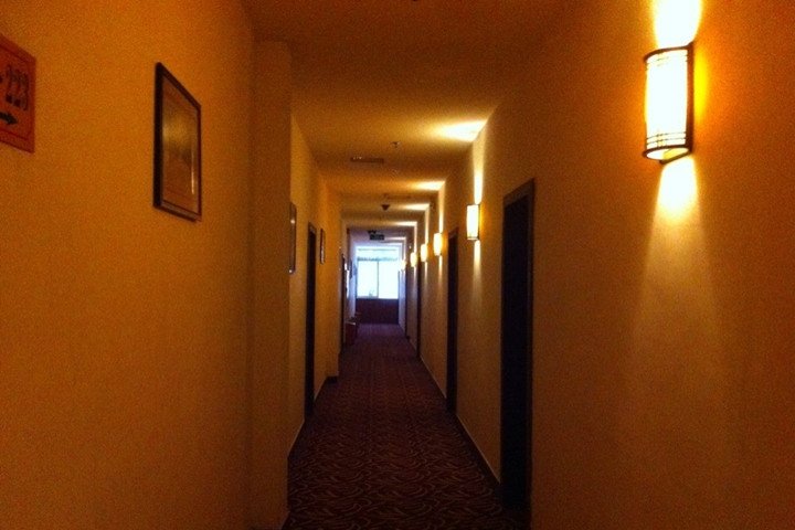 Jiangmen Huilong Hotel 2*