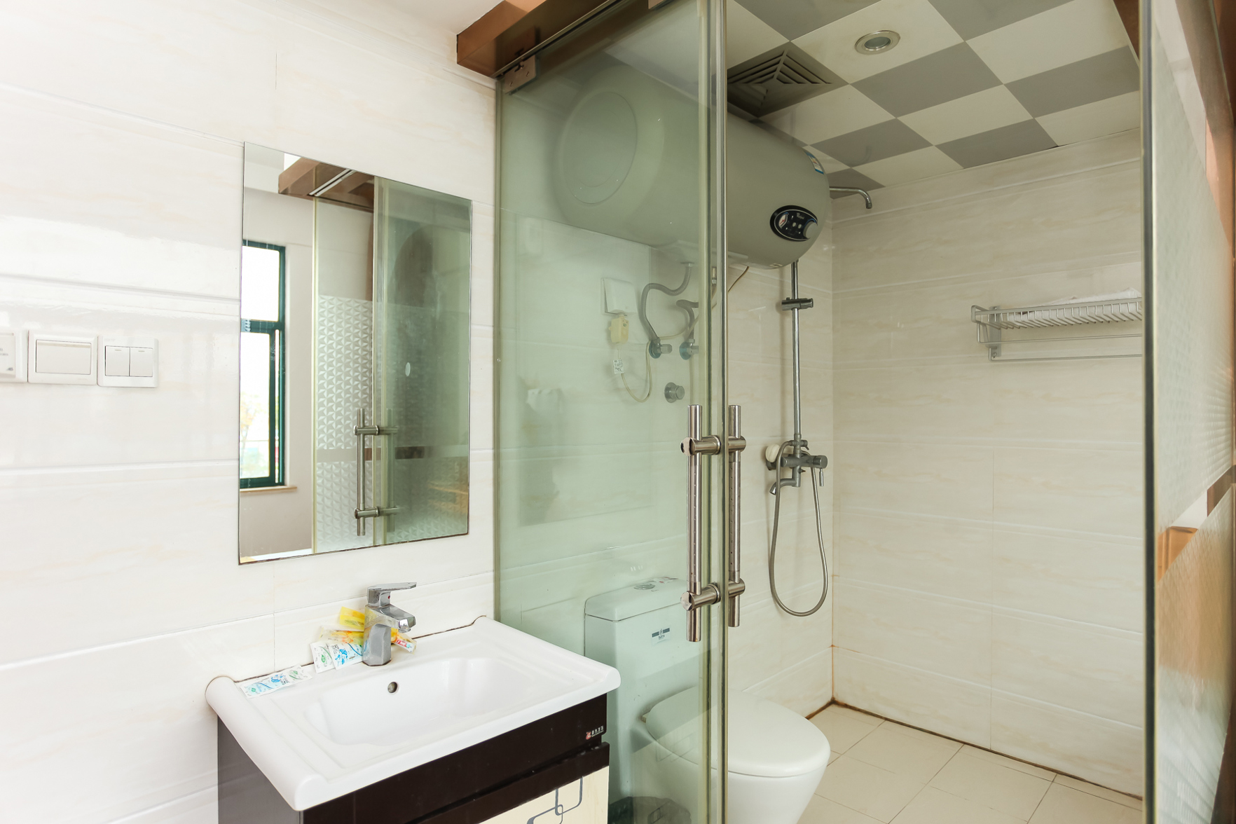 Shangkeyou Hotel (Hai'an Railway Station) 2*