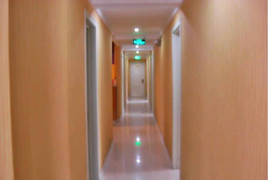Shangkeyou Hotel (Hai'an Railway Station) 2*