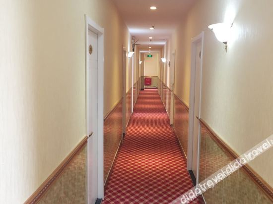 211 E-sports Hotel (Shanghai Anting) 2*