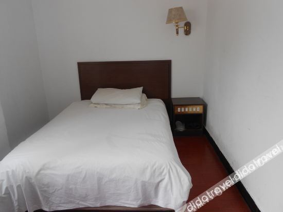 Huajing Hotel 1*