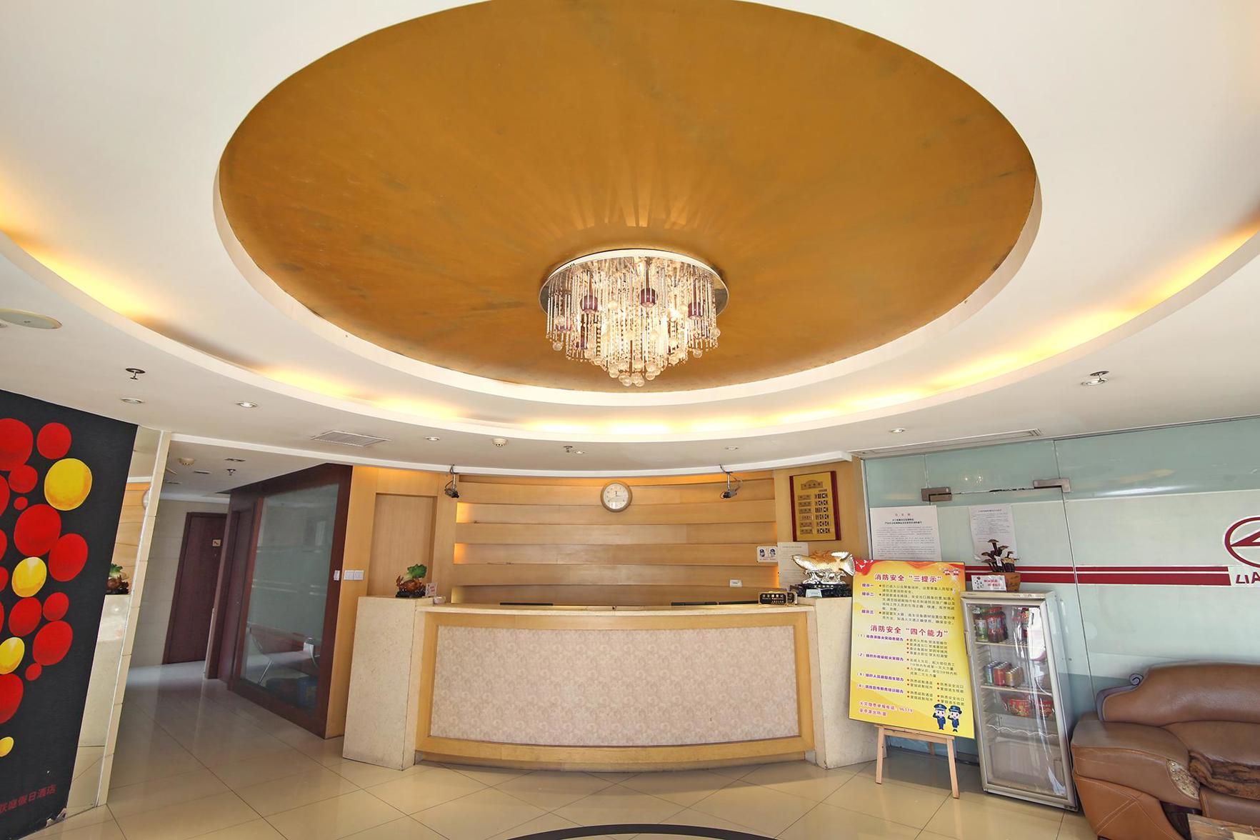 100 Inn Liangpin Hotel (Shanghai Jiading Anting Subway Station) 2*