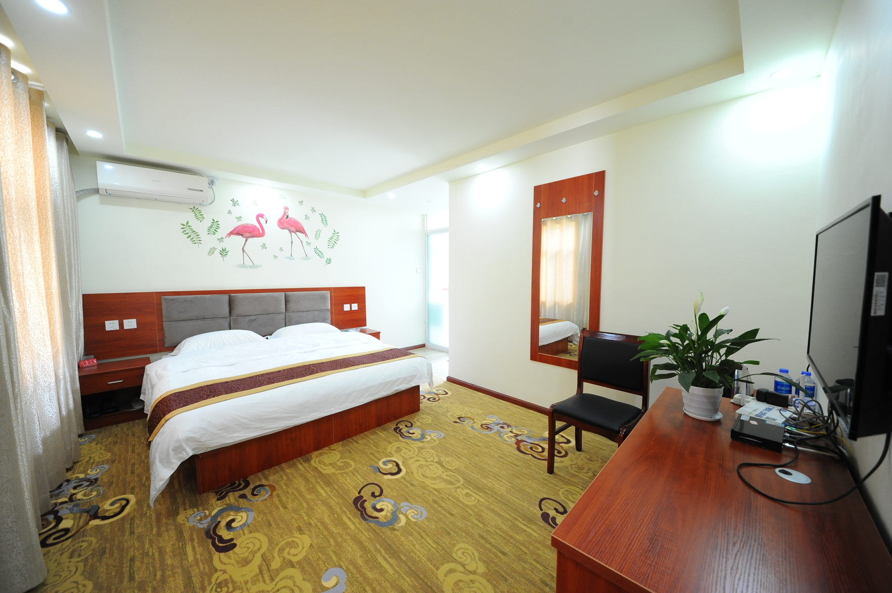 Lushan Huadian Biyuan Theme Hotel 2*