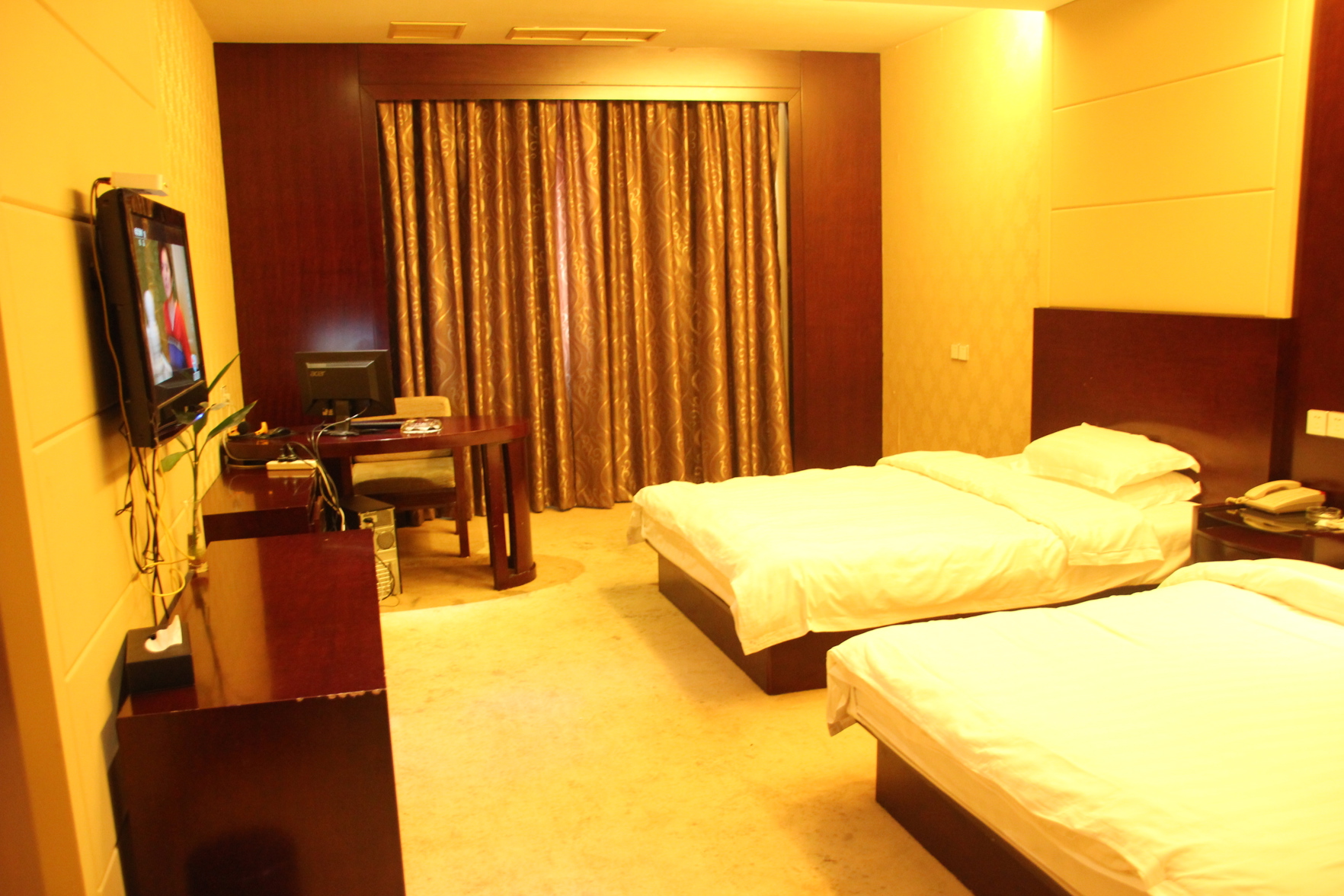 Cixi Yemingzhu Hotel 1*