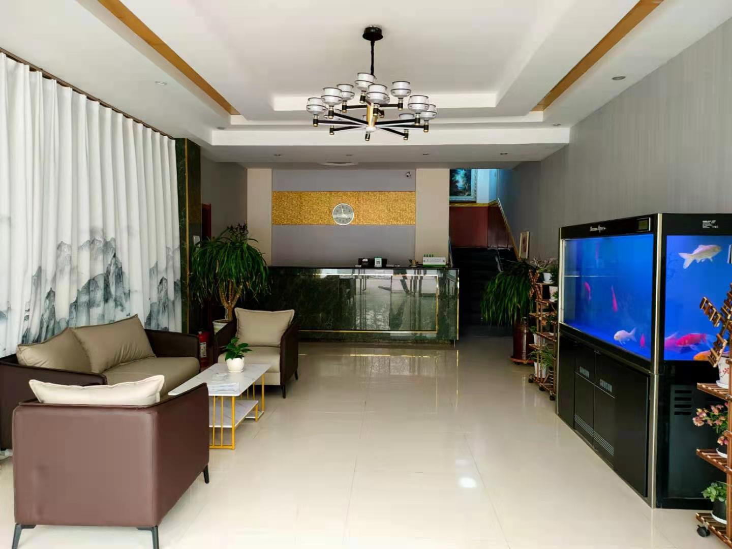 Home Inn Huaxuan Select Hotel (Pingshan Zhuanpan Branch) 2*