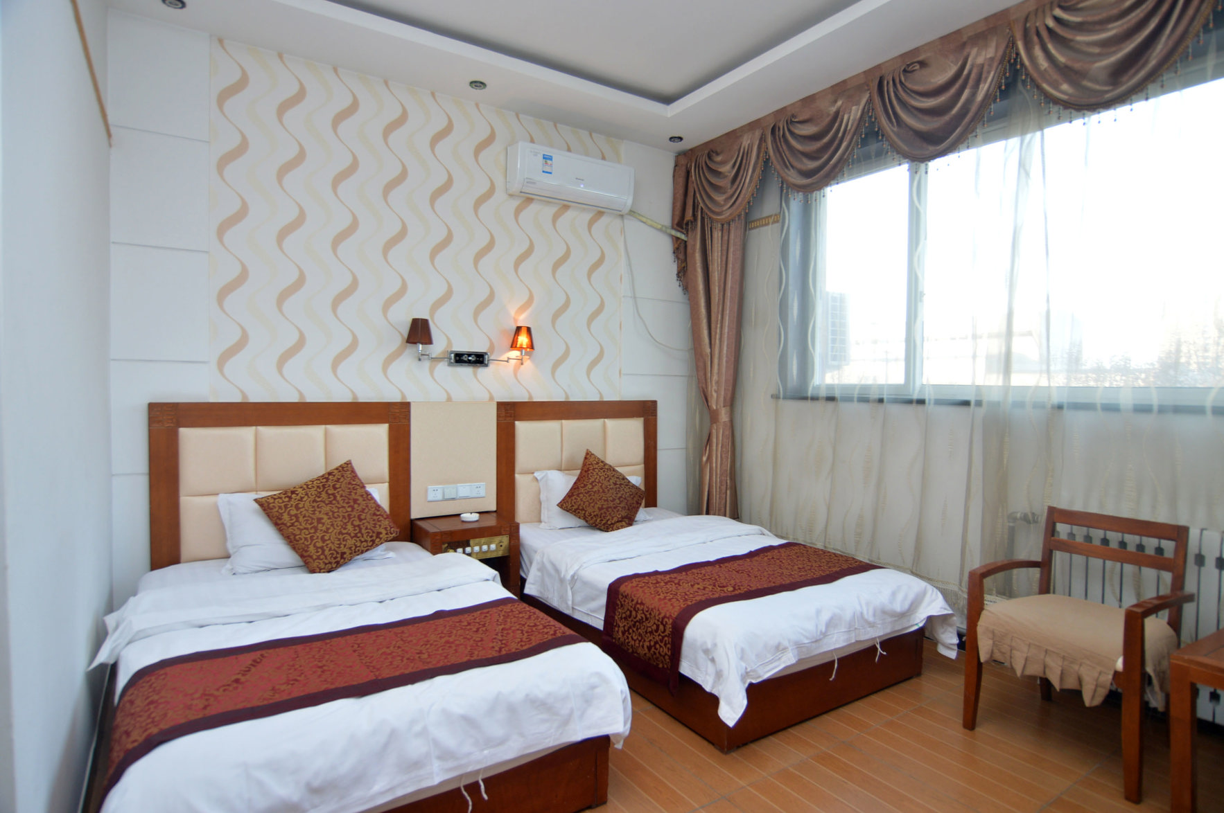Home Inn Huaxuan Select Hotel (Pingshan Zhuanpan Branch) 2*