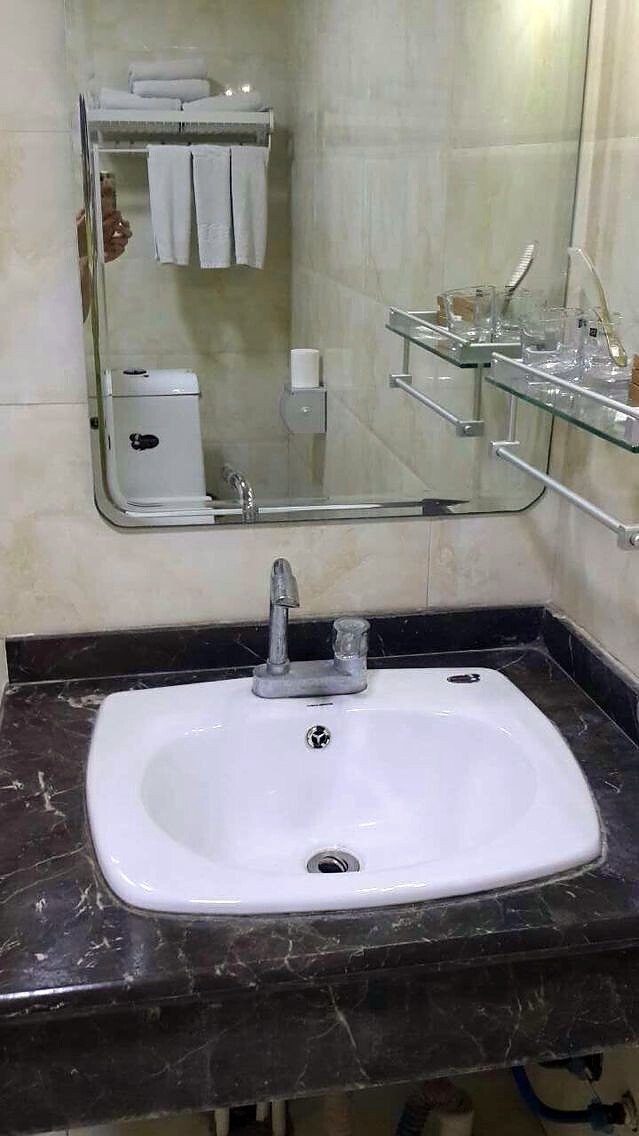 Home Inn Huaxuan Select Hotel (Pingshan Zhuanpan Branch) 2*