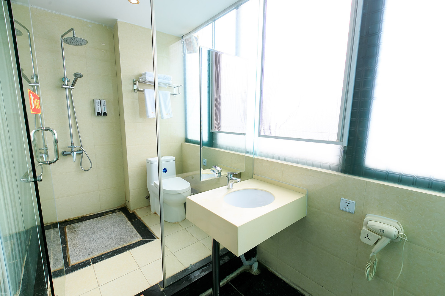 Beihai Fuqiang Traders Hotel 2*